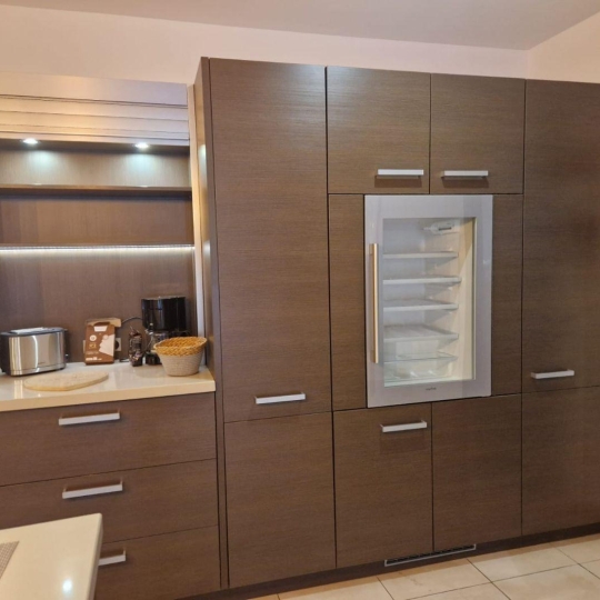  WeRenT : Maison / Villa | ENTRAIGUES-SUR-LA-SORGUE (84320) | 90 m2 | 1 800 € 