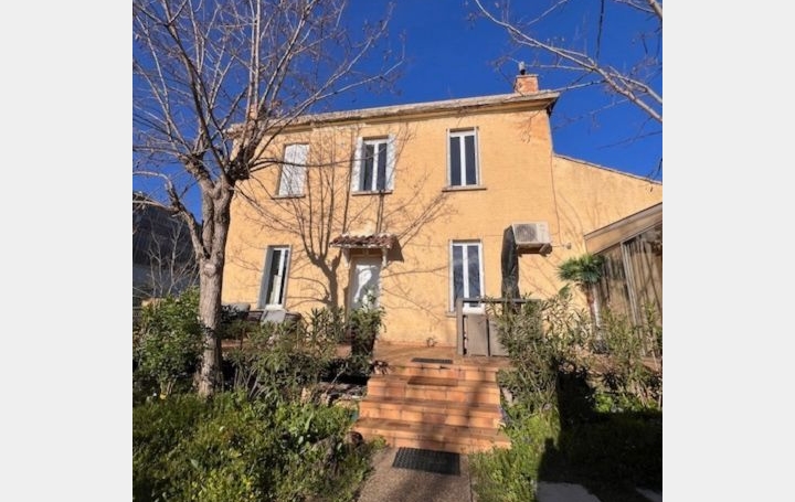 Maison VILLENEUVE-LES-AVIGNON 115 m2 296 800 € Maison VILLENEUVE-LES-AVIGNON 115 m2 296 800 €